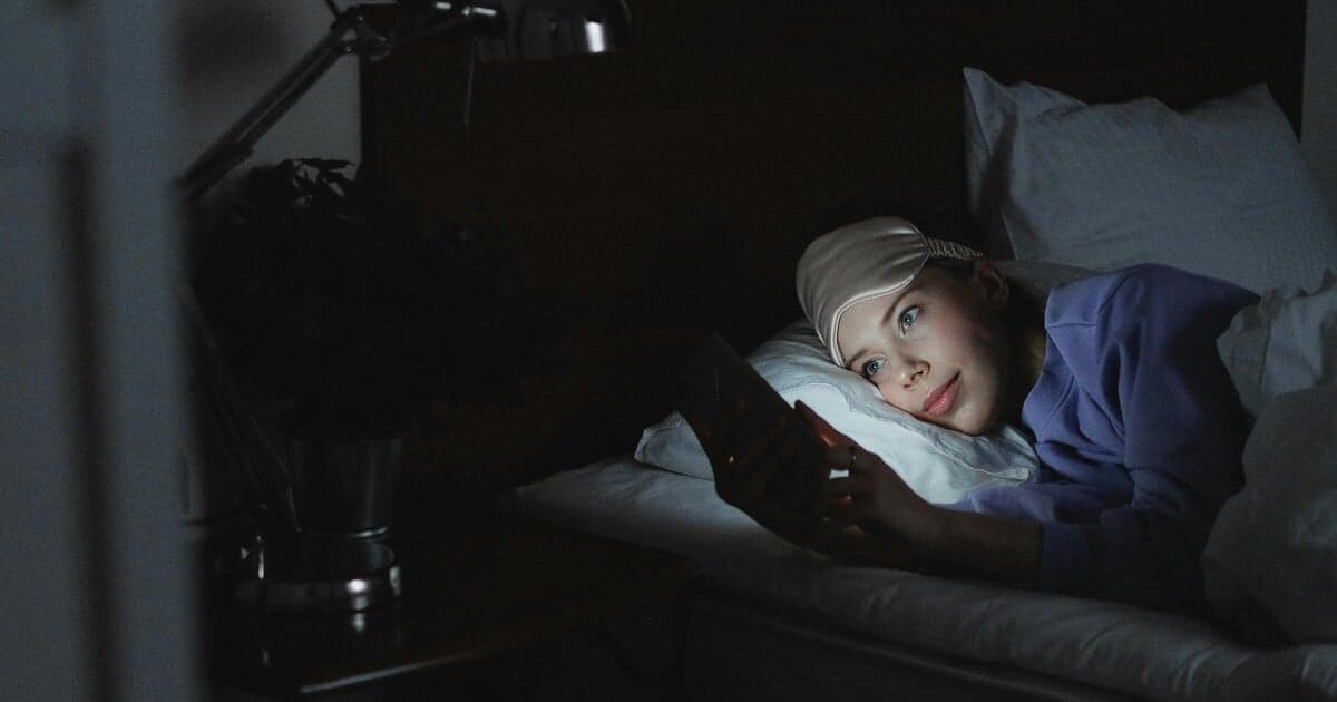 Prečo sa budíme unavení aj po plnej noci spánku?