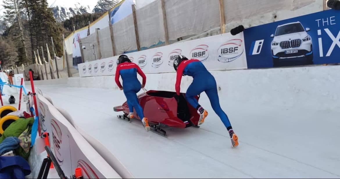 Slovenské bobistky tesne pod pódiom v Kanade
