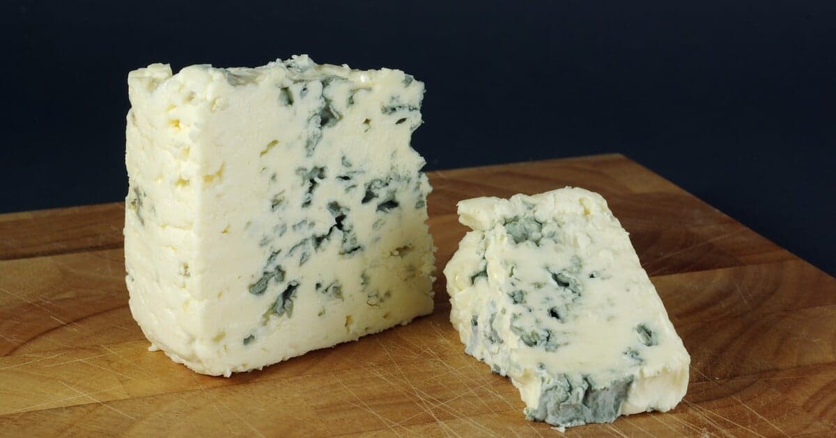 Plnotučné syry a demencia: Nová štúdia odhaľuje prekvapivé spojenie