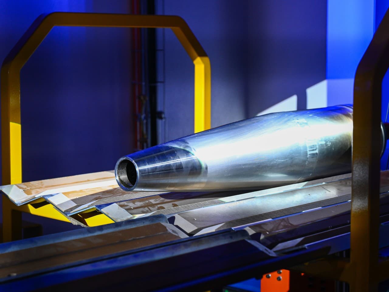 ZVS holding otvoril v Dubnici novú linku na plnenie munície