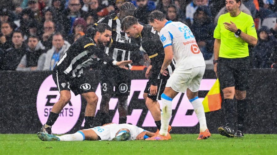 Kolaps futbalistu Marseille: Nadir je po vyšetreniach v poriadku