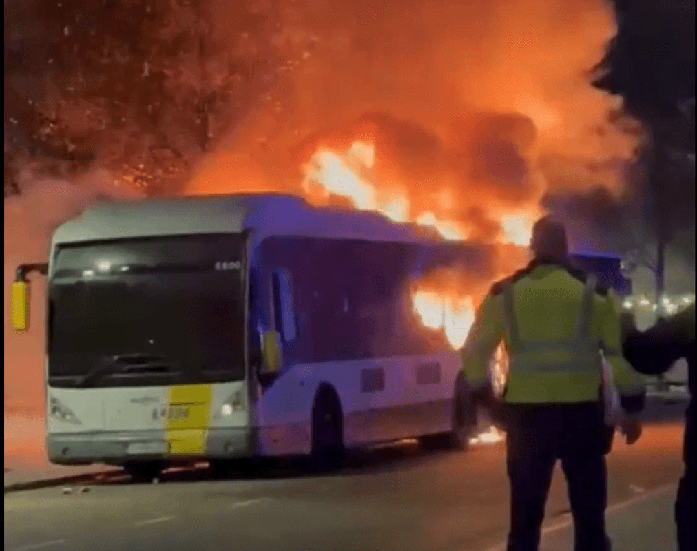 Fanúšikovia Barcelony zapálili autobus pred zápasom Ligy majstrov