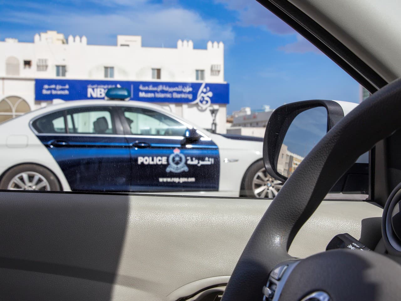 Tragédia pri Ománe: Prevrátila sa loď s francúzskymi turistami, traja mŕtvi