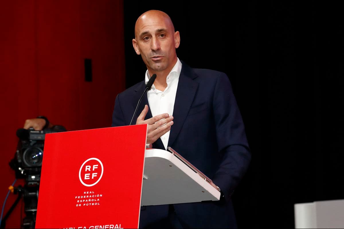 Luis Rubiales opäť v centre pozornosti po útoku strýka