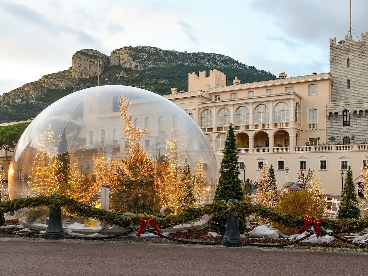 Kniežací palác v Monaku: Legendy a kliatby v láske