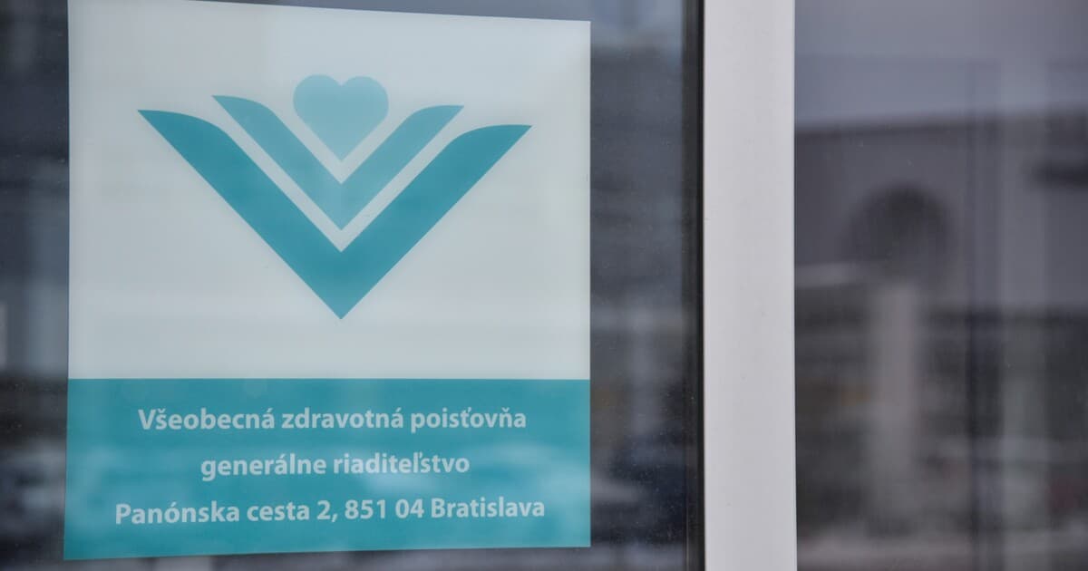 VšZP sa obrátila na Ústavný súd kvôli záchrankovému tendru z roku 2019