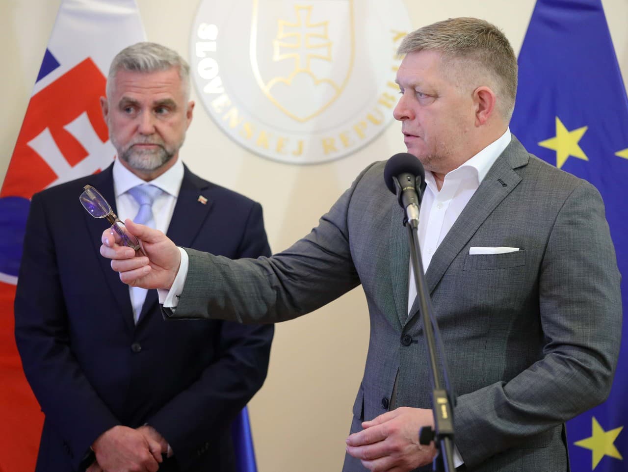 Fico kritizuje akciu Kajúcnik a obhajuje svojich spolupracovníkov