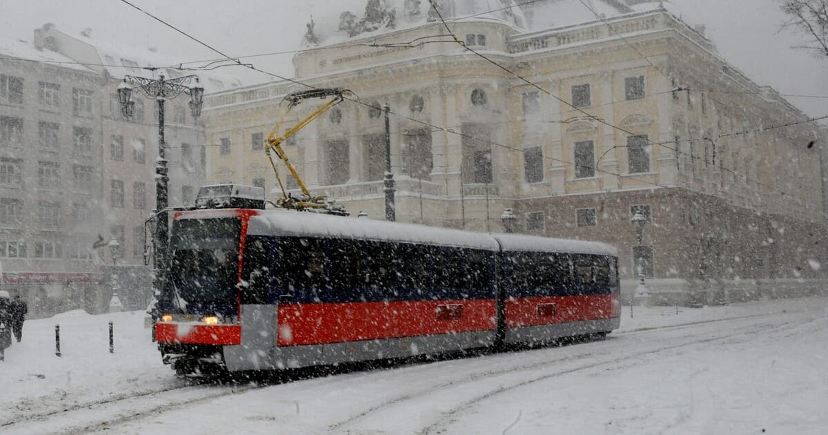Na Slovensko prichádza prvé sneženie tejto zimy
