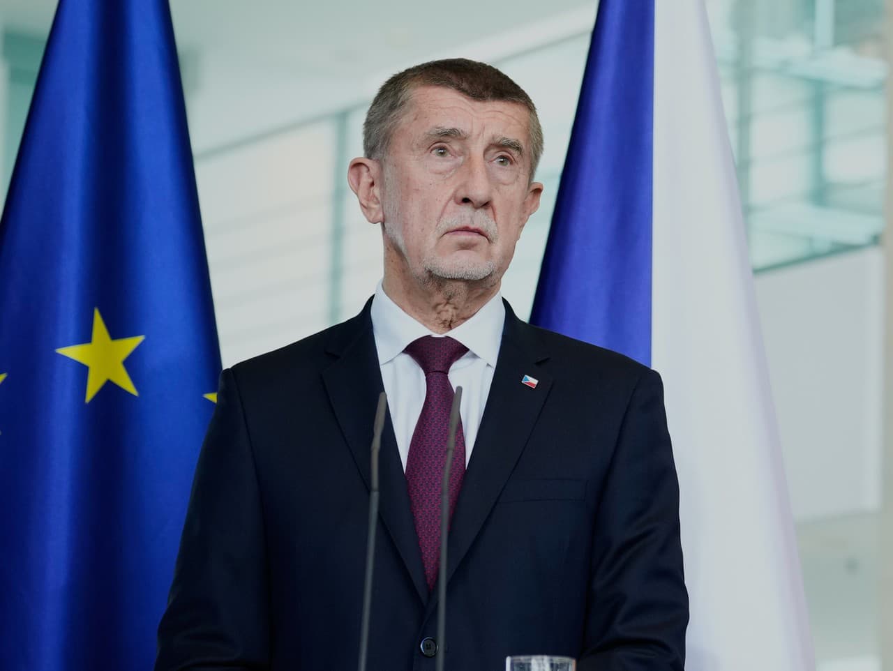 Babiš odmieta zníženie spotrebnej dane, preferuje reguláciu marží