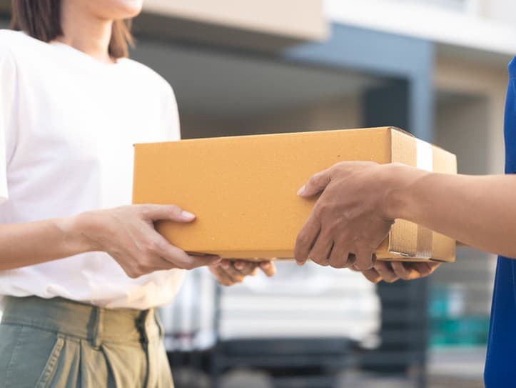 Slováci sa musia pripraviť na nové clo na lacné zásielky z Číny