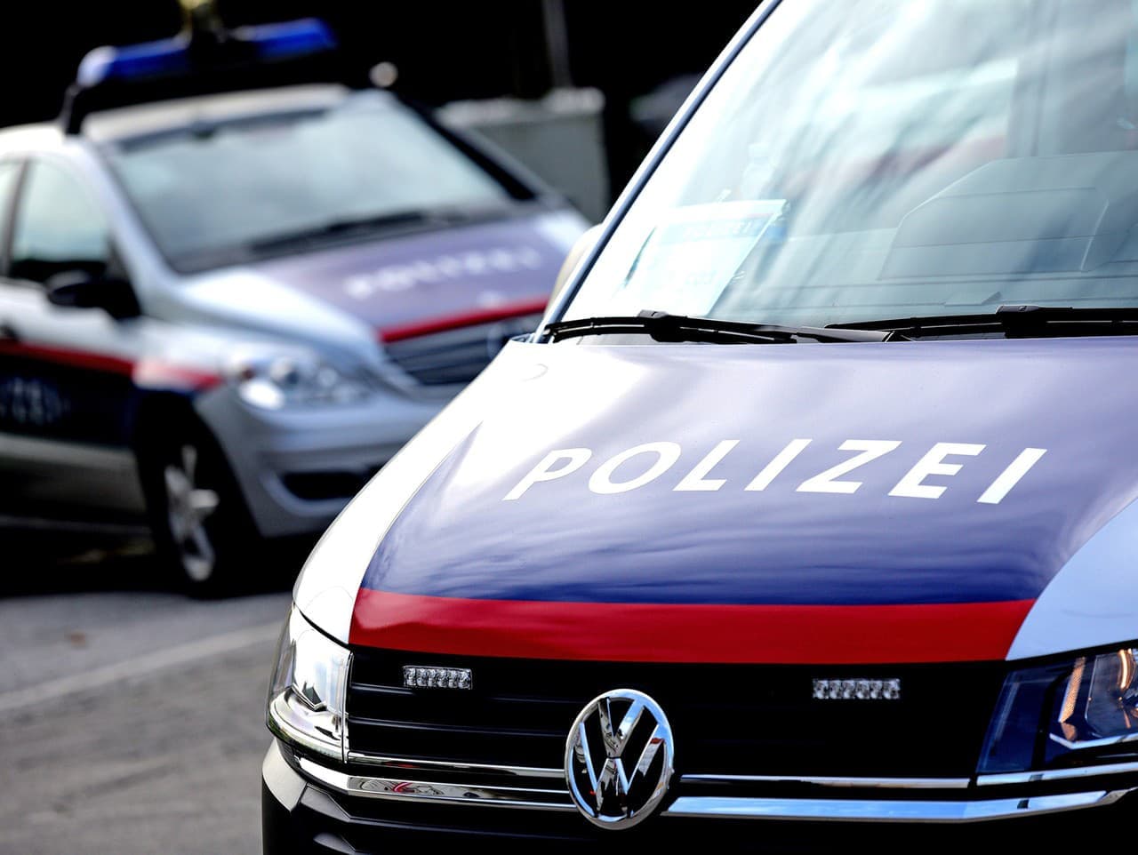 Rakúsko rozbilo medzinárodnú pašerácku sieť s viac ako 100 000 migrantmi