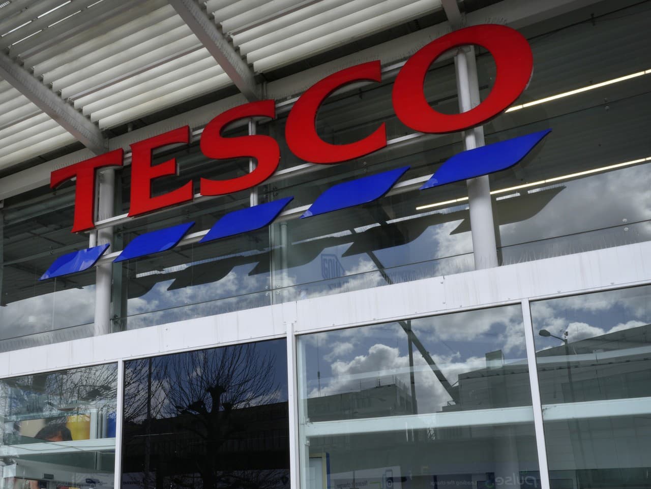 Tesco ponúka potraviny zadarmo: Zákazníci šokovaní novým systémom