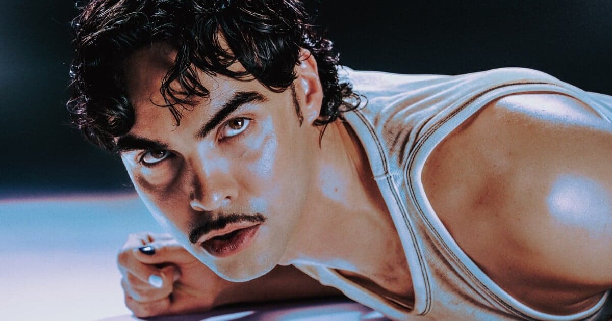 Adonxs uvádza nový singel Perfume a limitovanú vôňu La Petite Mort