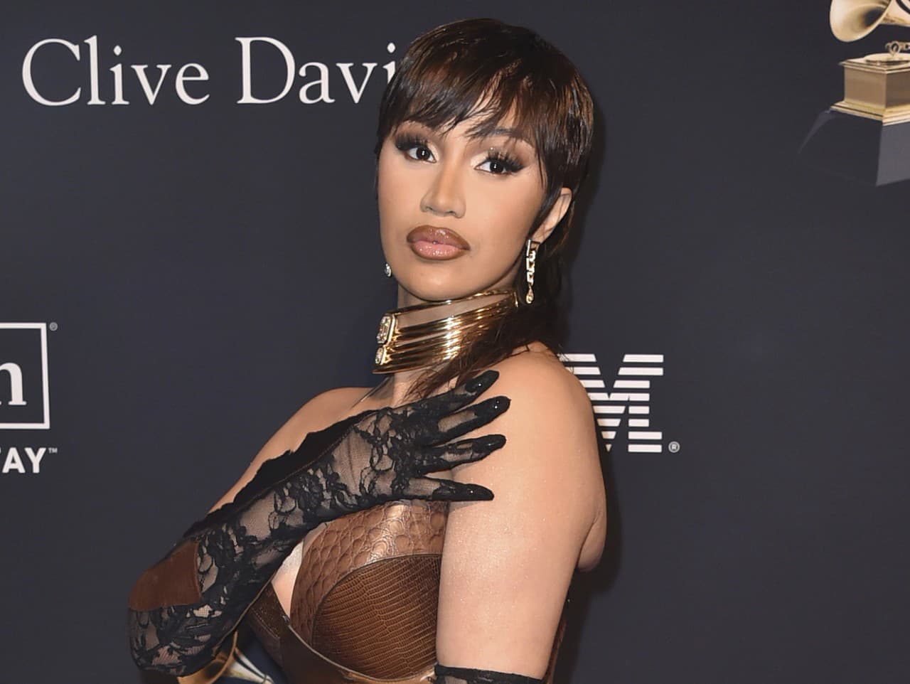 Cardi B sa stala štvornásobnou mamou: Radosť z nového dieťaťa