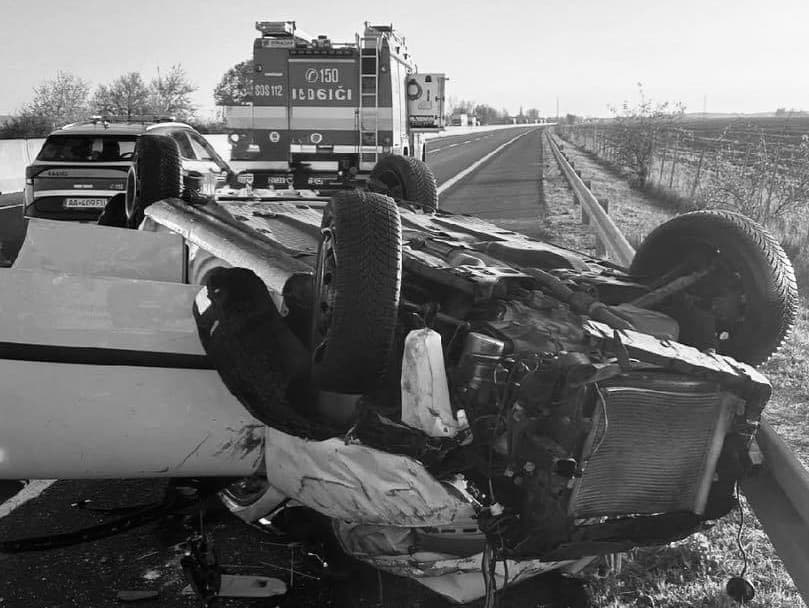 Hasiči apelujú na vodičov: Buďte opatrní na cestách