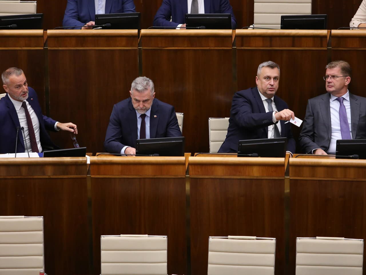 Koalícia navrhuje prísne zmeny v rokovacom poriadku parlamentu