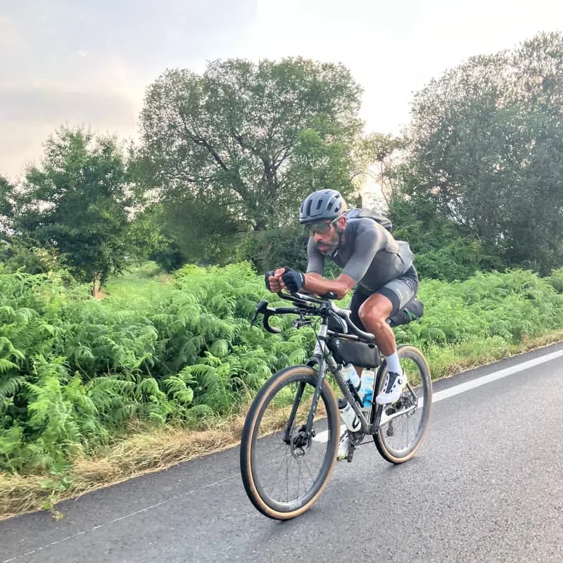 Cyklista Sofiane Sehili: Na ceste za rekordom skončil vo väzení