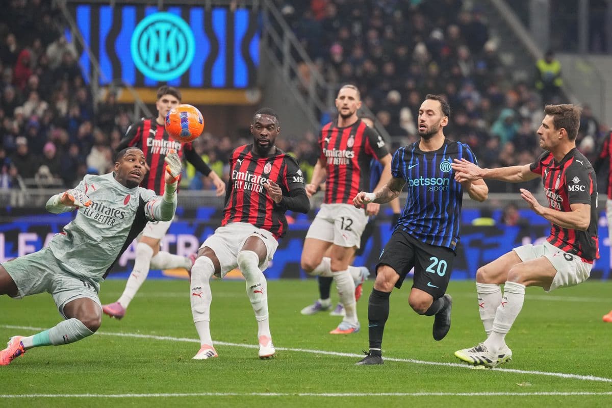 AC Miláno triumfovalo v derby, tréner oslavuje brilantný výkon