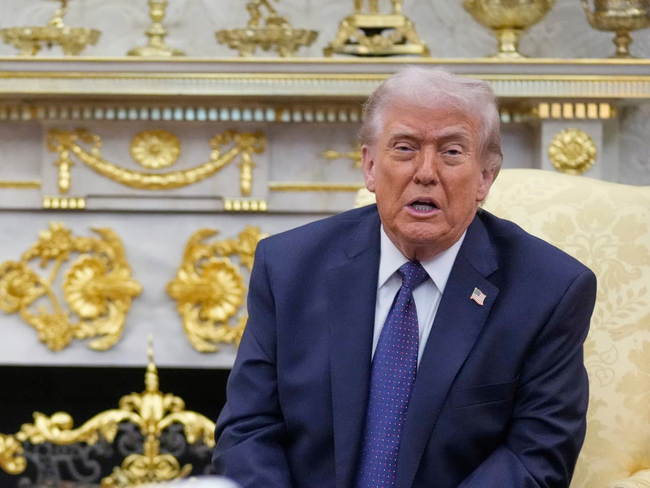 Trump oznámil eskortovanie ropných tankerov cez Hormuzský prieliv