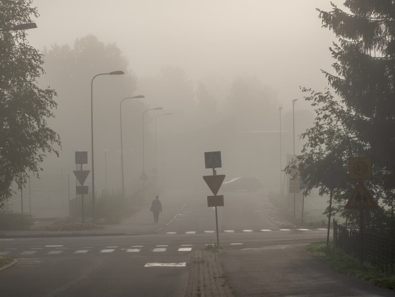 Meteorológovia varujú: Hmla v Banskobystrickom kraji môže obmedziť viditeľnosť