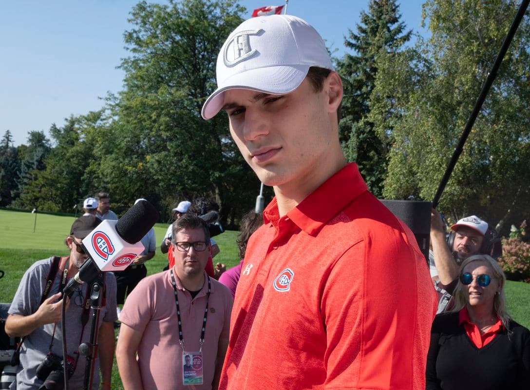 Juraj Slafkovský ohúril kostýmom Scarface na halloweenskej párty