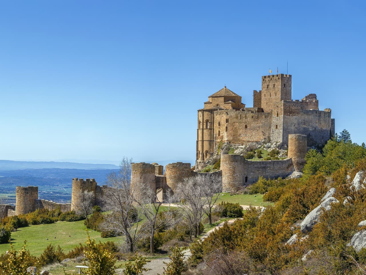 Hrad Loarre: Domov zradcu a jeho večný duch