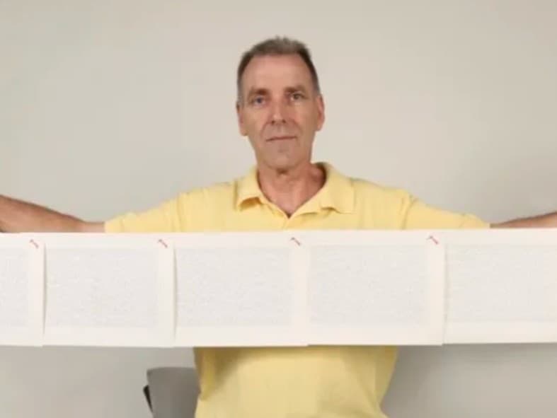 Muž z Nového Zélandu s menom dlhším ako román