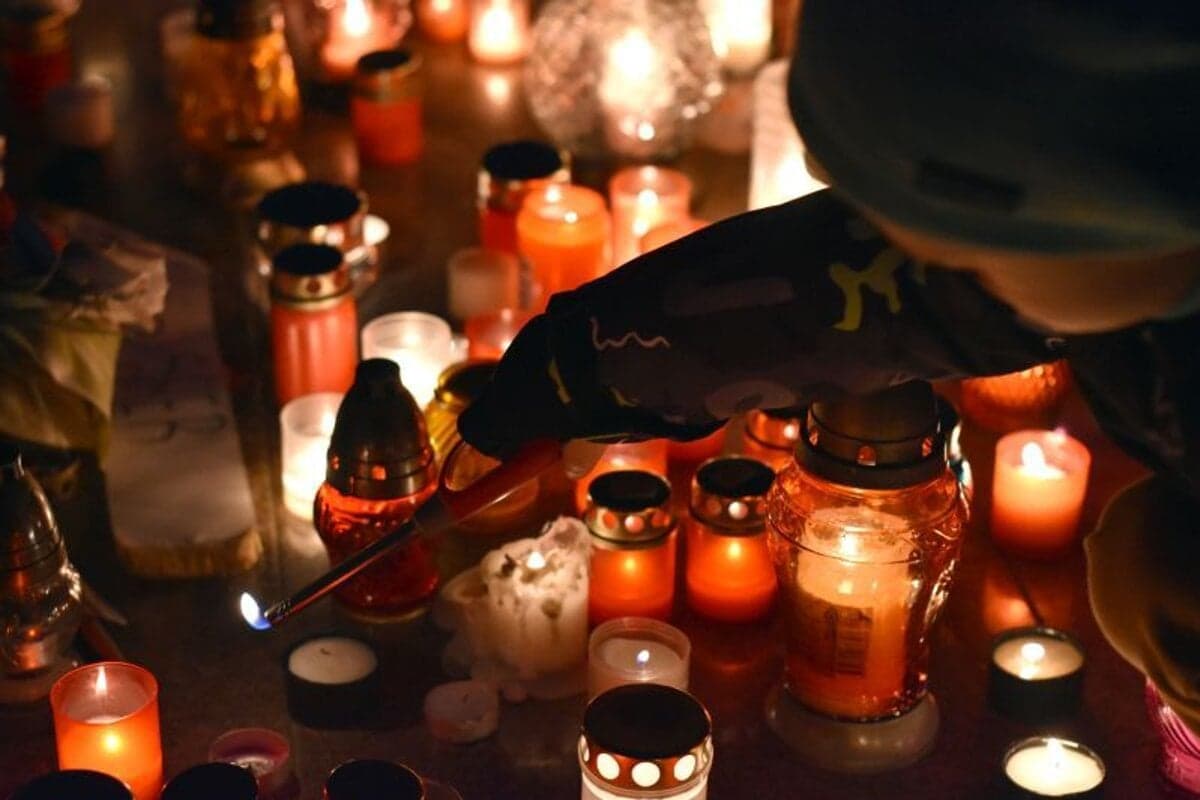 Hasiči a polícia varujú pred nebezpečenstvami na cintorínoch