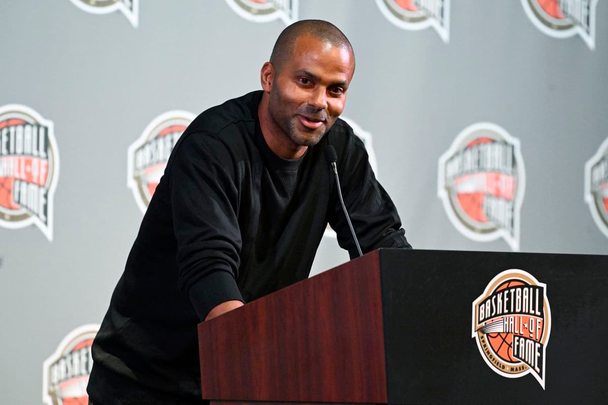 Tony Parker začína trénerskú kariéru s francúzskou reprezentáciou