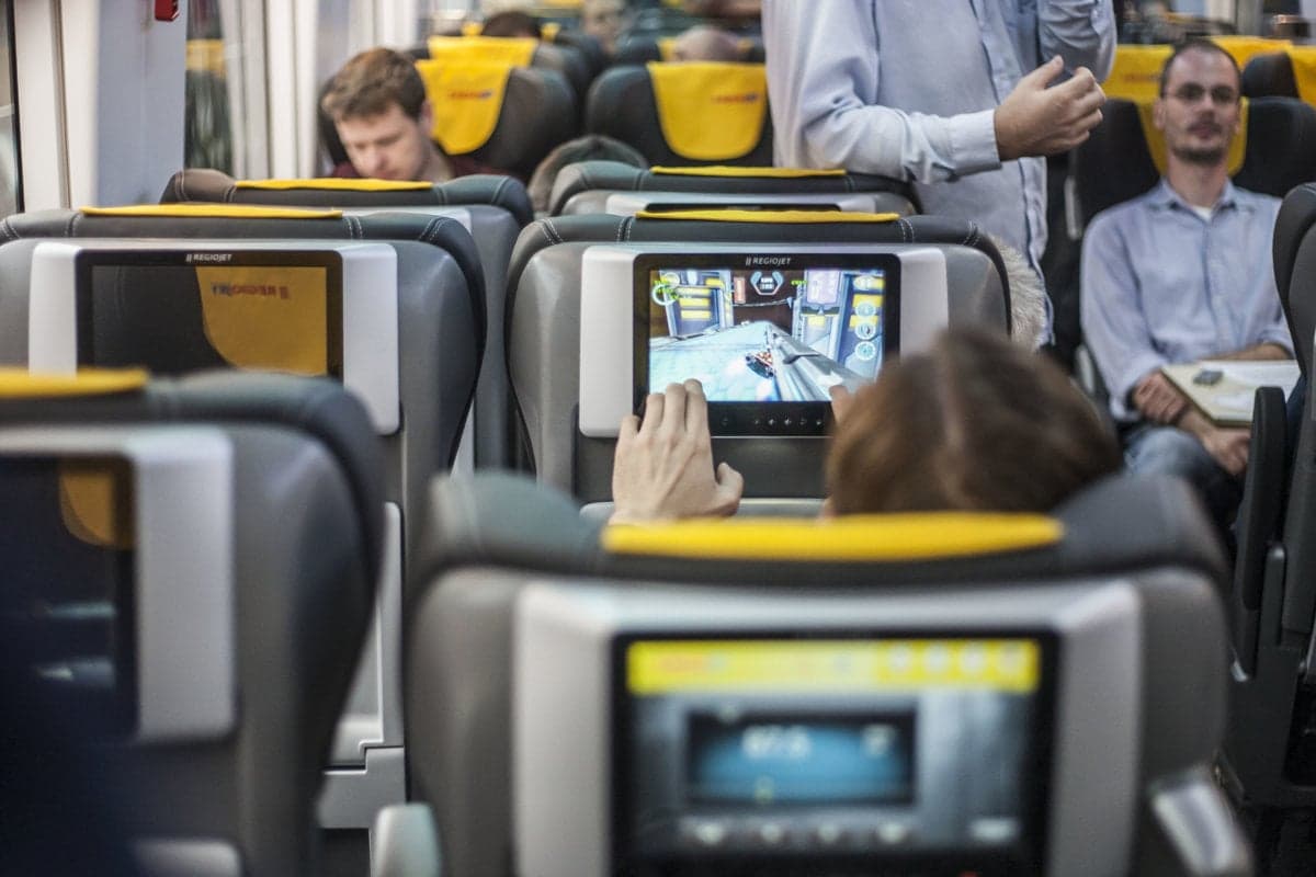 RegioJet obviňuje PKP Intercity zo sabotáže na poľskom trhu