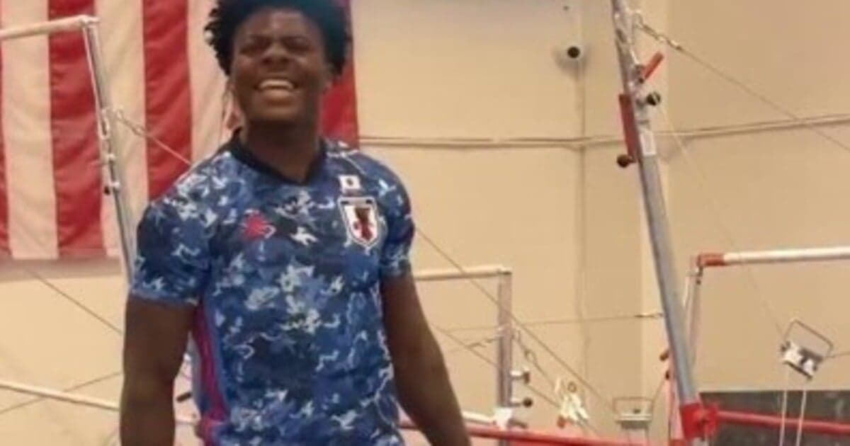 Nebezpečný trend: Backflipy s činkami ohrozujú zdravie