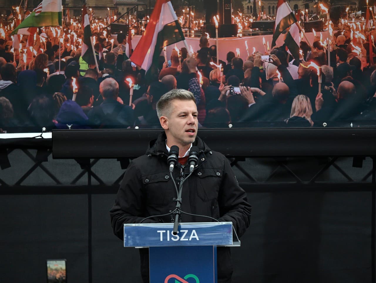 Maďarská strana TISZA pozastavila kampaň kvôli snežnej kalamite