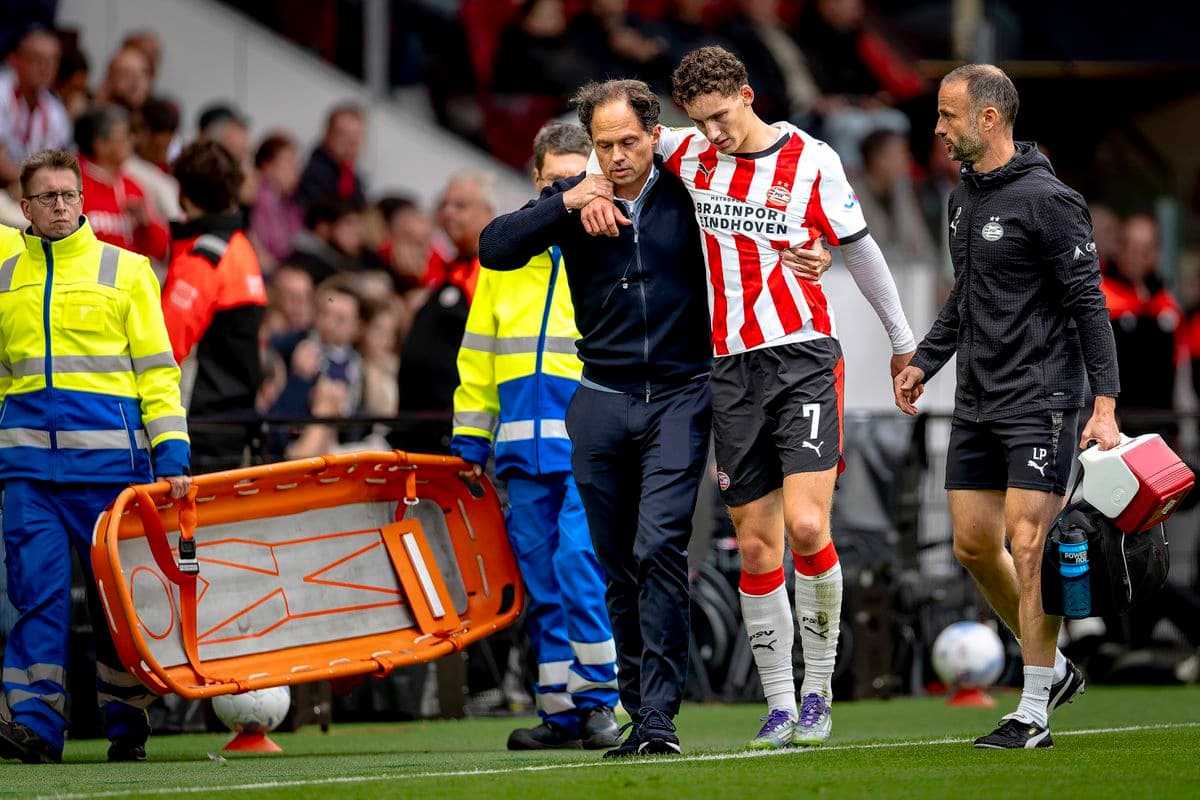 Mark van Bommel odmietol lukratívne ponuky kvôli synovi