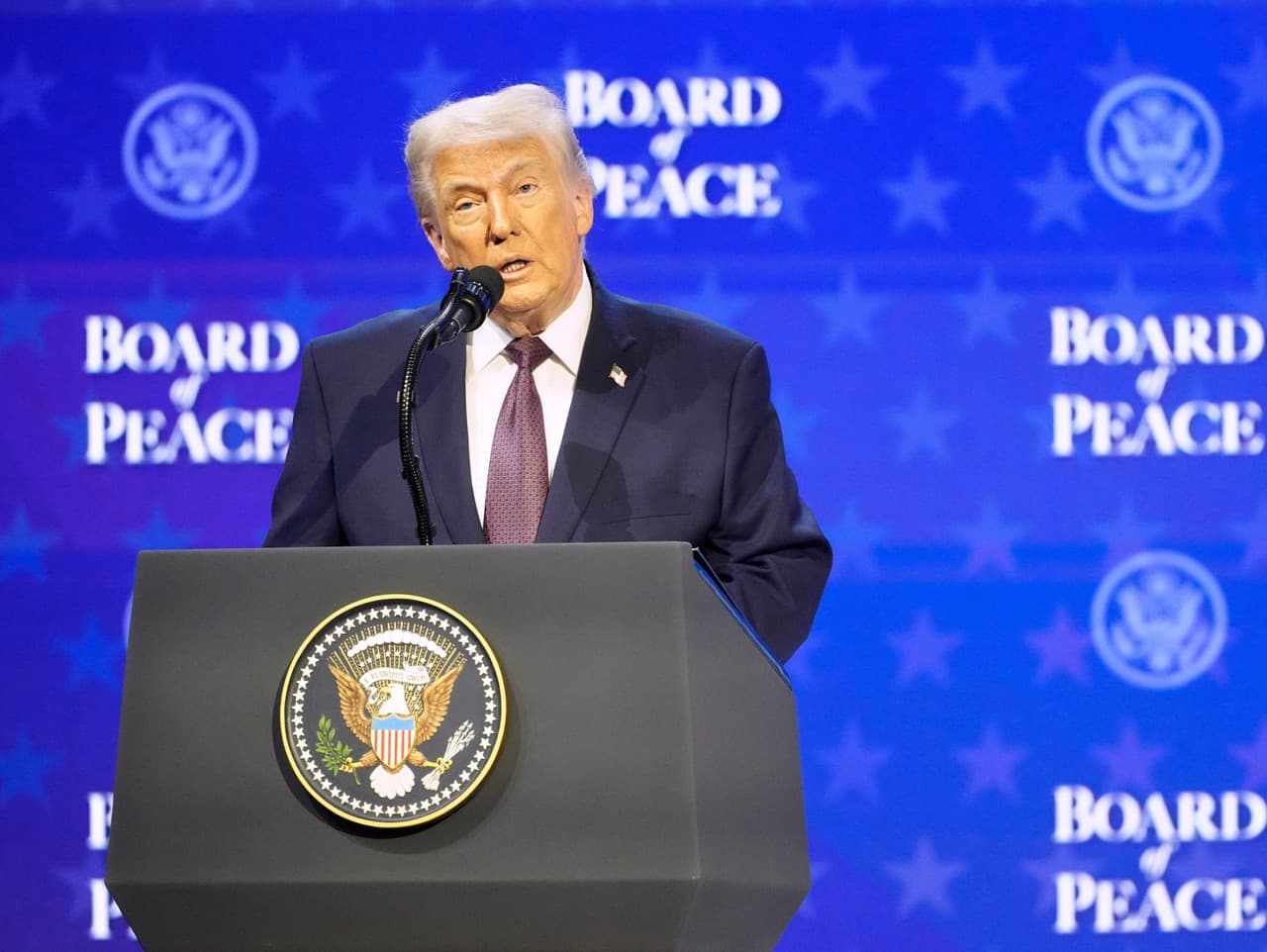 Trump varoval Kanadu pred obchodnou dohodou s Čínou