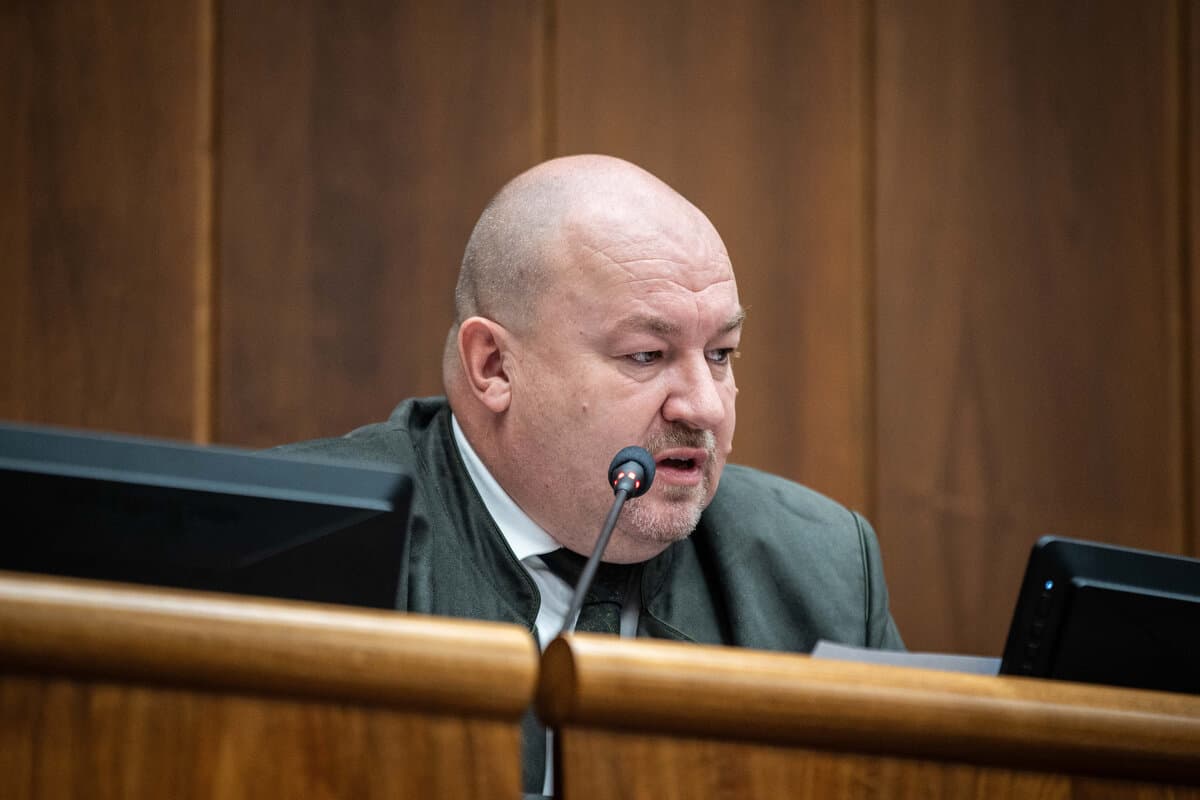 Huliak kritizuje prezidentovo veto zákona o hazarde