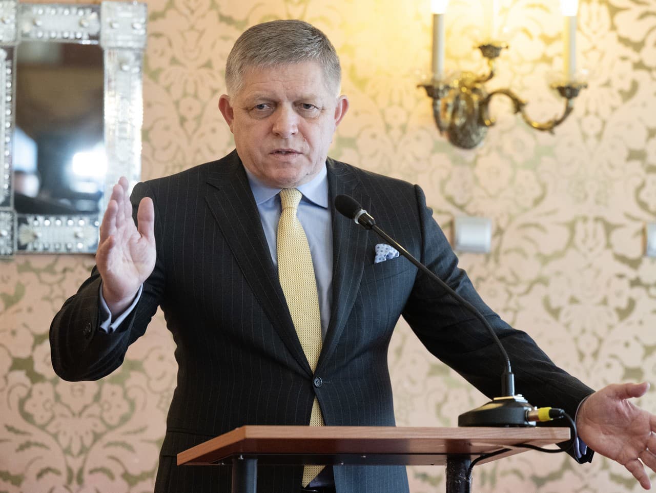 Ficov odchod na Ústavný súd polarizuje voličov a politickú scénu