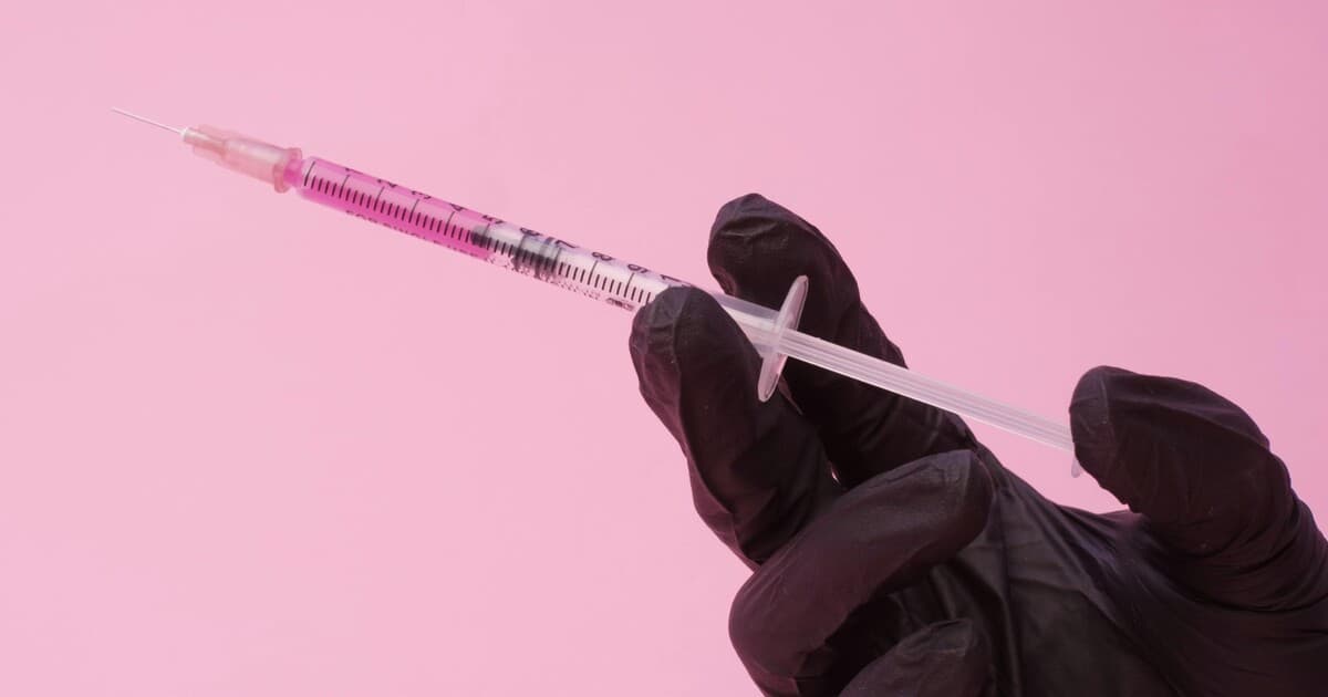 Diskvalifikácia tiav na súťaži krásy: Botox a silikóny na scénu