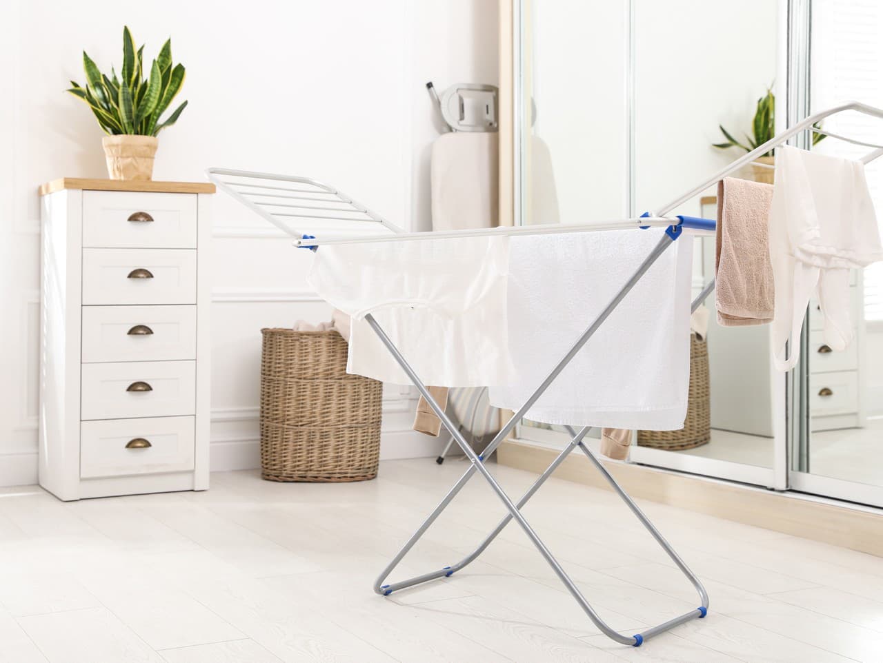 Zimné sušenie uterákov: Rýchle triky, ktoré šetria čas a energiu