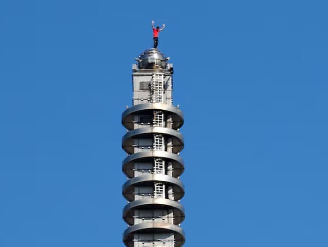 Alex Honnold zdolal Tchaj-pej 101 bez istenia