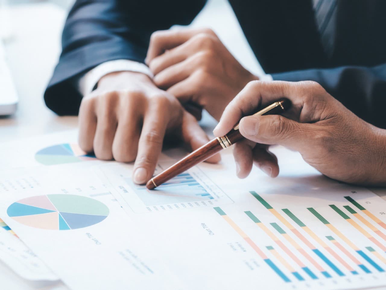 Investori by nemali panikáriť, hovorí odborník na trhy