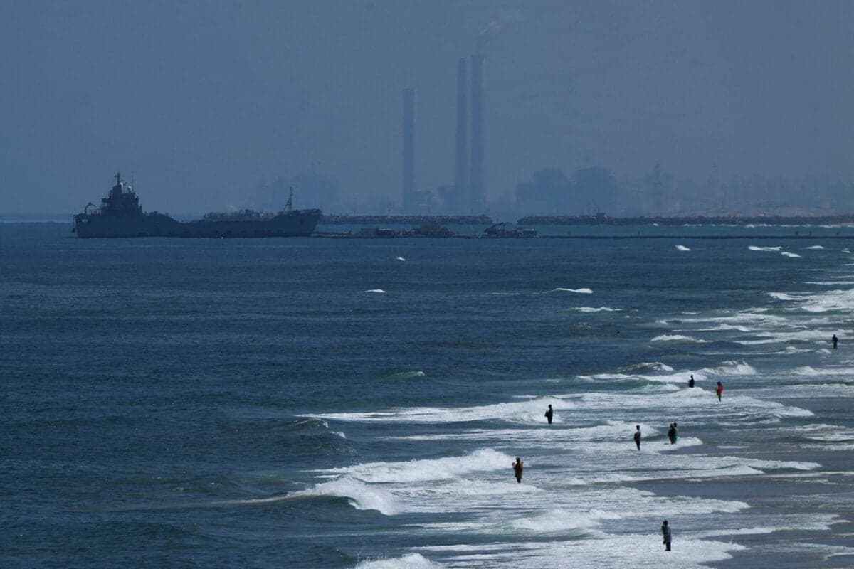 EÚ nasadila vojnovú loď k pobrežiu Somálska pre podozrenie z pirátstva