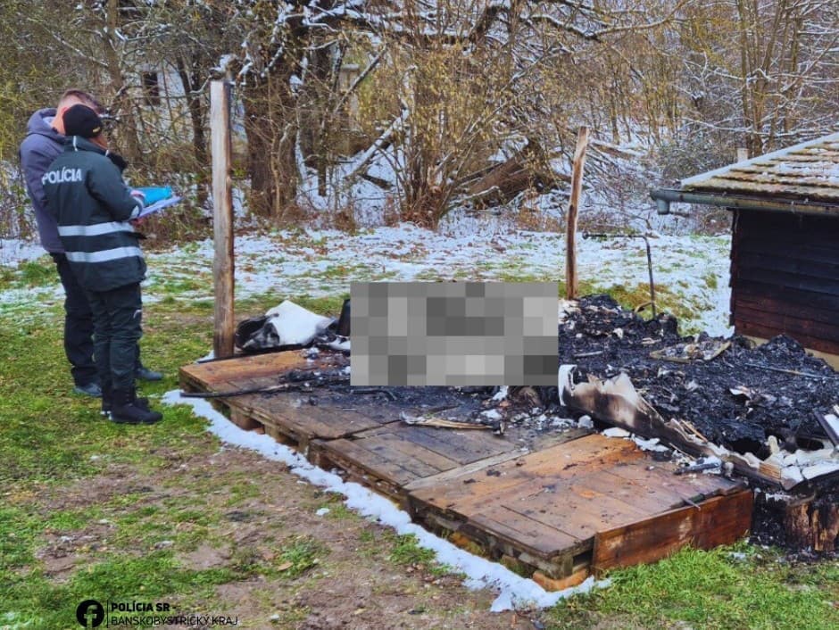 Tragédia v Trebušovciach: Požiar karavanu zabil 79-ročnú ženu