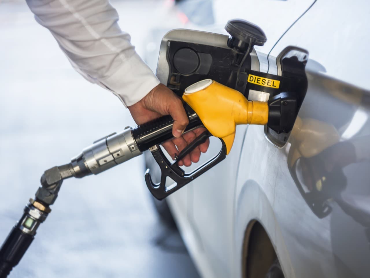 Polícia vyšetruje podvod s natankovanými pohonnými látkami