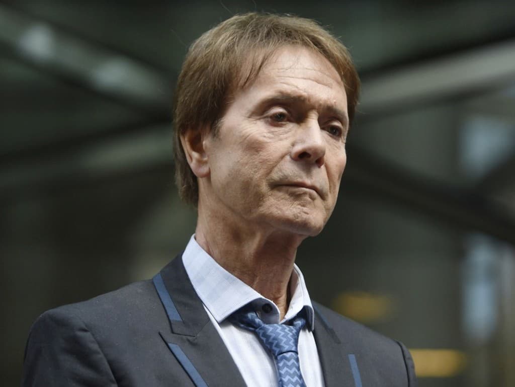 Sir Cliff Richard odhaľuje boj s rakovinou a vyzýva na prevenciu