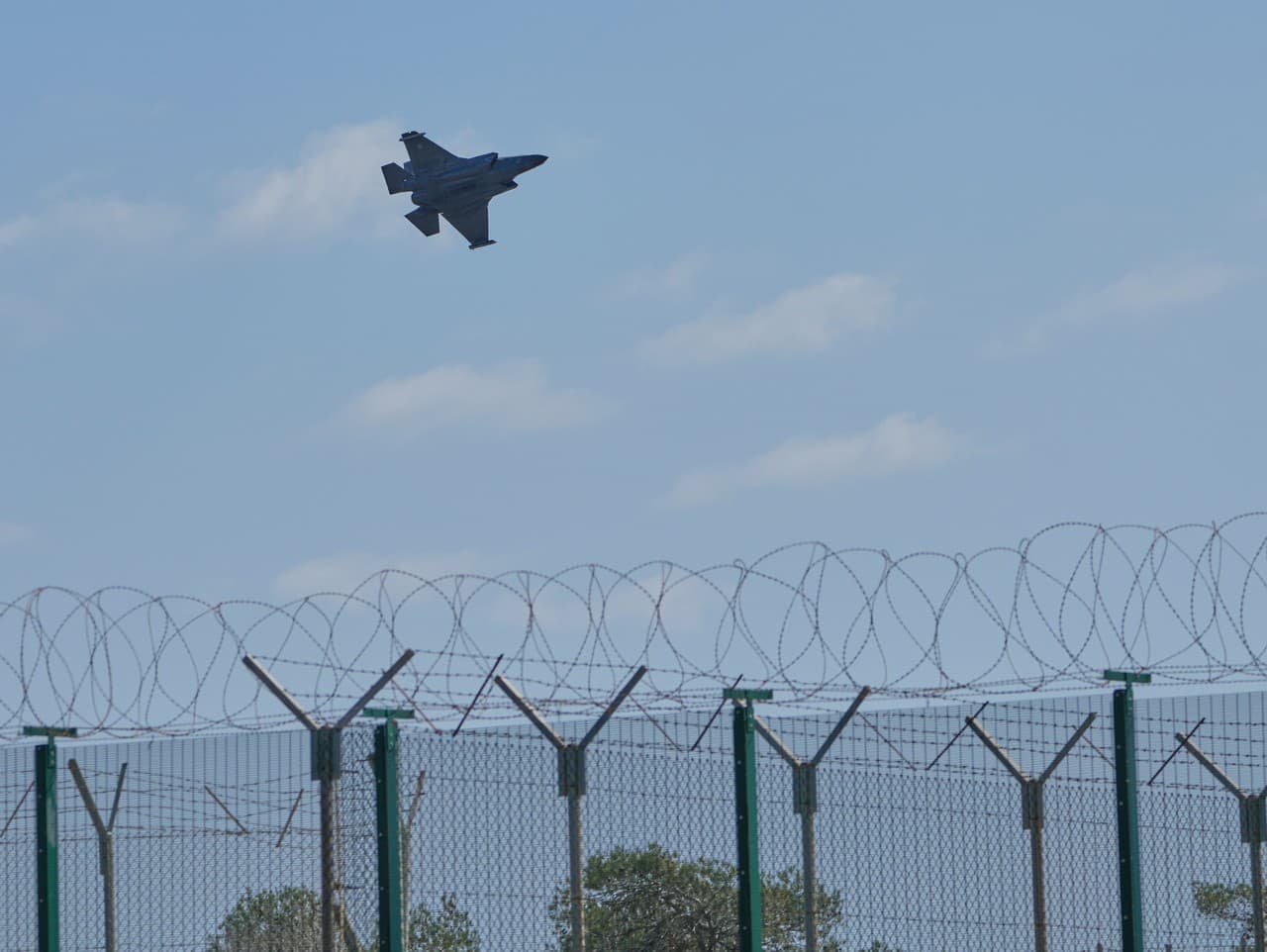 Evakuácia letiska v Pafose: Podozrivý objekt vyvolal paniku