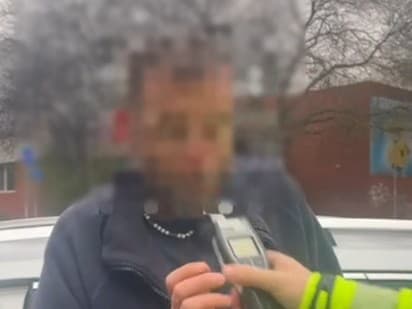Opitý vodič spôsobil nehodu v Petržalke, namerali mu 3,3 promile