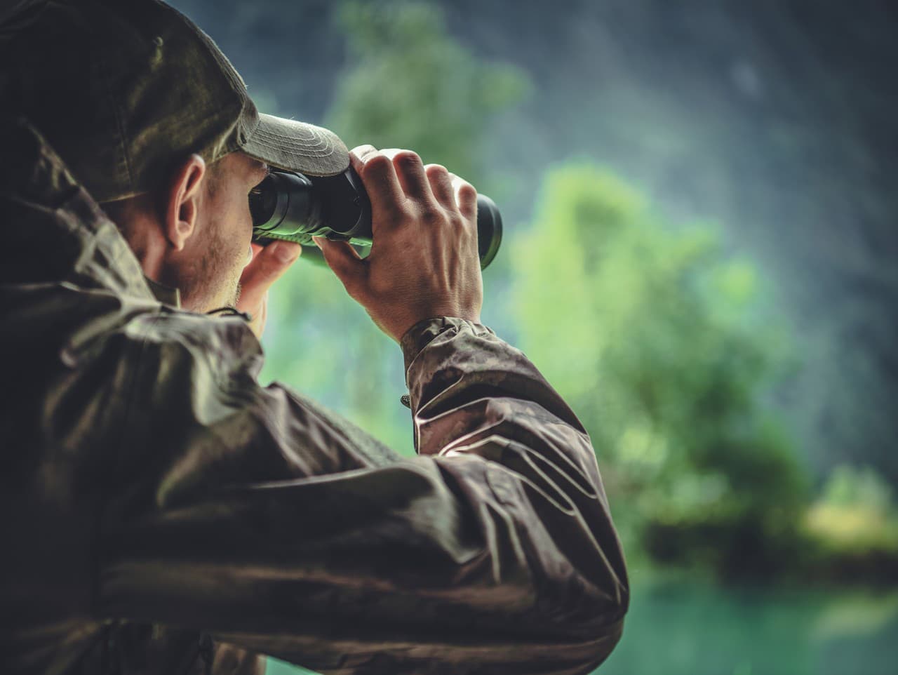 Dvoch mužov obvinili z pytliactva: Lovili bez povolenia