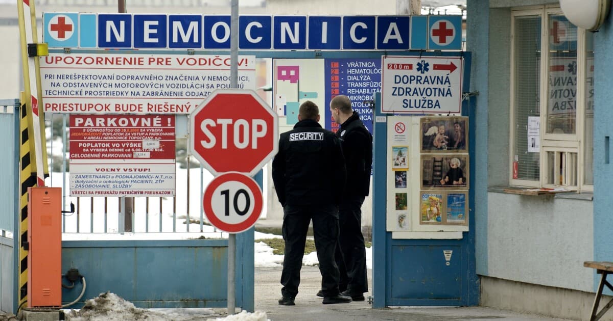 Korupcia v topoľčianskej nemocnici: Primár a ďalší obvinení