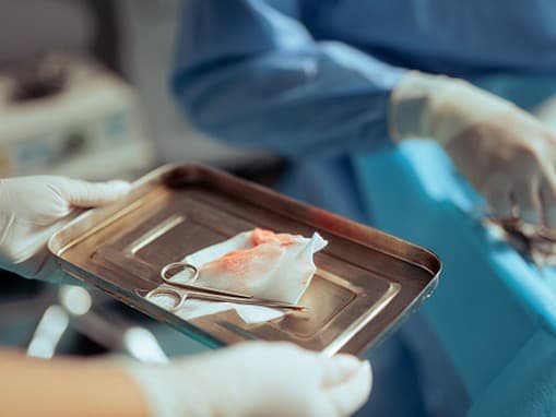 Tragédia v Indii: Mladá matka zomrela po chybe lekárov