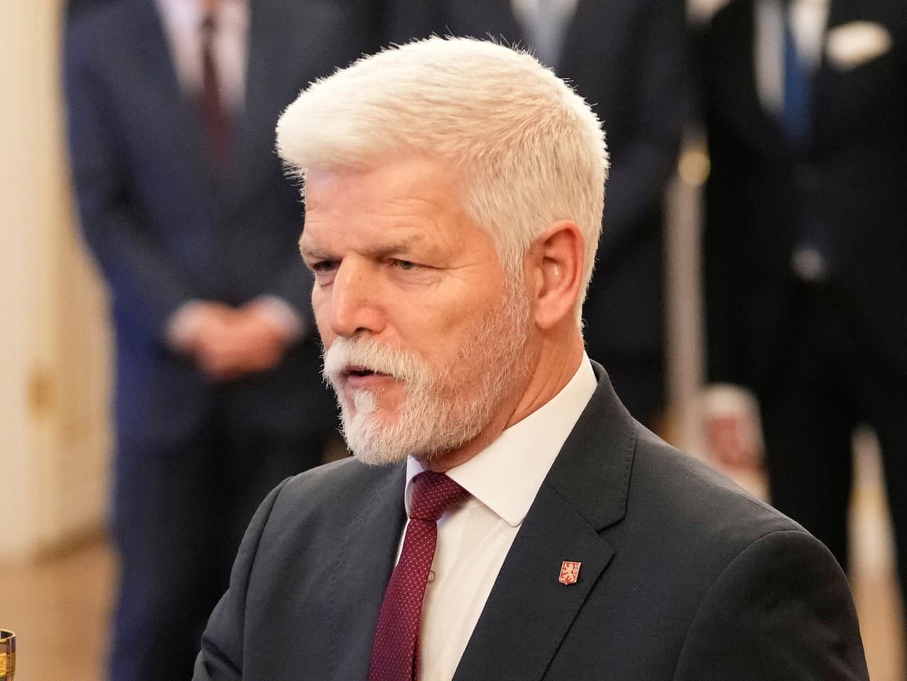 Pavel zrušil schôdzku ústavných činiteľov, účastníci meškali